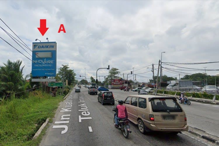 2 Sided Vertical Minipole Billboard at T-Junction of  Jalan Maharajalela - Jalan Pandan Tembak, Teluk Intan, Perak (main road)