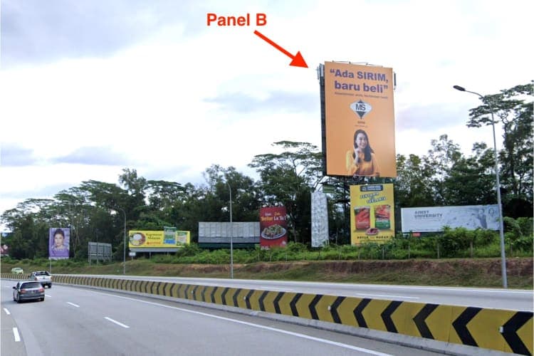 2 Sided Vertical Spectacular Billboard at Karak Expressway KM20.6, Gombak, Selangor