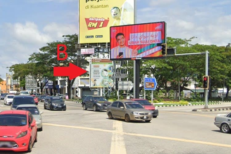 2 Sided Direction Signage Billboard at Intersection of Jalan Berserah & Jalan Teluk Sisek, Pahang