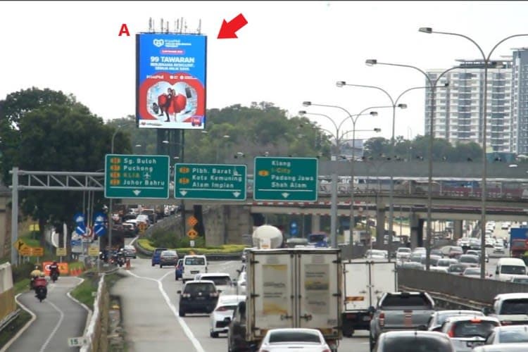 1 Panel Vertical Digital Screen Billboard at Federal Highway - Carlsberg, Shah Alam, Selangor (A)
