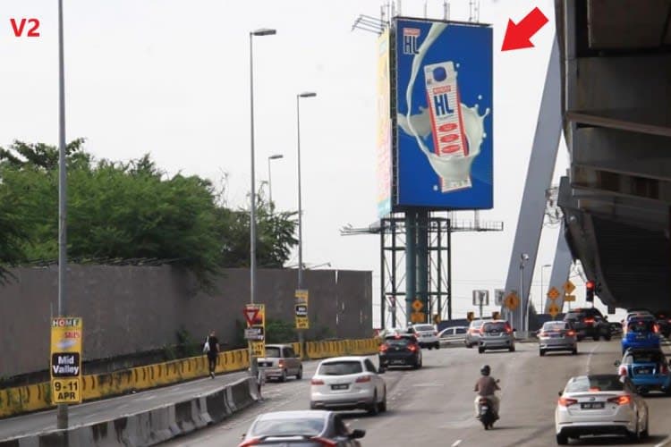 Vertical Digital Screen Billboard at LDP - PJ Icon 2, Petaling Jaya, Selangor (A)