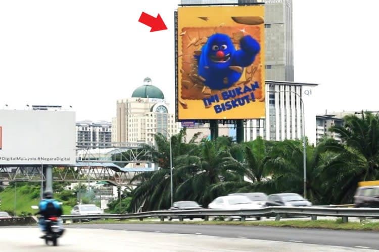 1 Panel Vertical Digital Screen Billboard at Federal Highway, Petaling Jaya, Selangor (B)