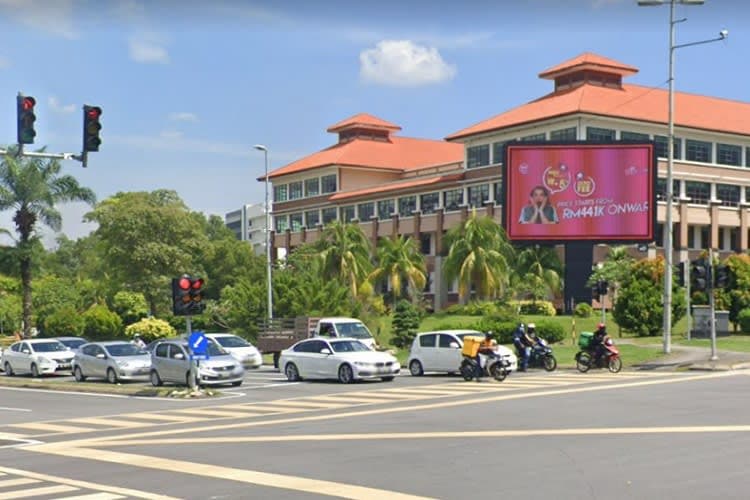1 Panel Horizontal Digital Screen Billboard at Persiaran Multimedia/Persiaran APEC, Cyberjaya, Selangor (EB3)