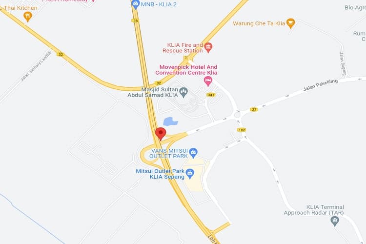 3 Sided Horizontal Unipole Billboard at KLIA Highway KMA8.0 / Jalan Pekeliling, Sepang, Selangor (near Mitsui Outlet Park)