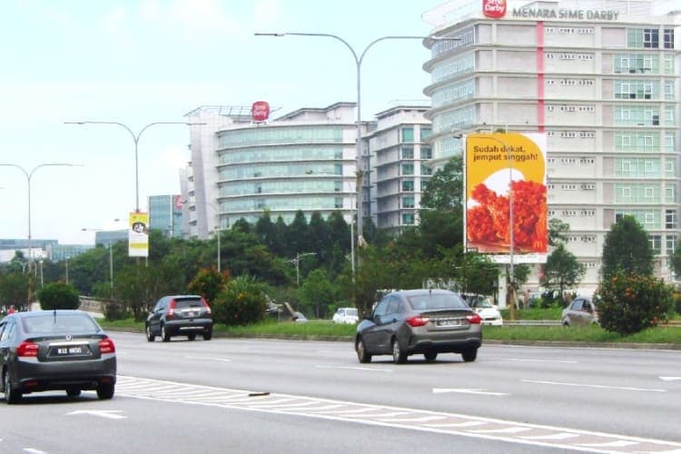 1 Sided Vertical Minipole Billboard at Jalan Lapangan Subang, Ara Damansara, Selangor (near Citta Mall, towards Subang Airport)