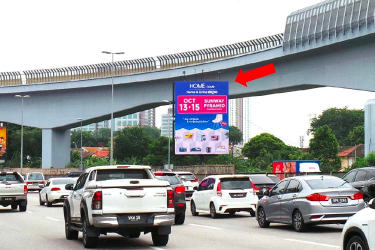 1 Panel Vertical Minipole Billboard at LDP - Damansara Utama/Bandar Utama, Damansara, Selangor (near One World)
