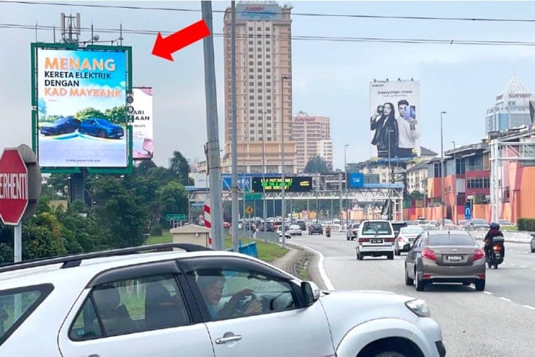 1 Sided Vertical Digital Screen Billboard at NPE Highway, Petaling Jaya, Selangor (near Sunway Pyramid) (A)