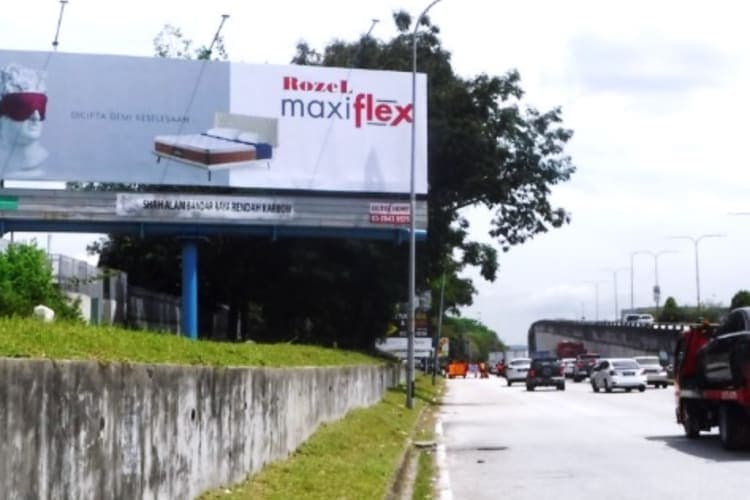 1 Panel Free Standing Billboard at Jalan Lapangan Terbang, Ara Damansara, Selangor (near Oasis)