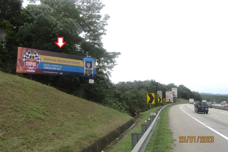 1 Panel Free Standing Billboard at NSE KM 404.10, Kuala Kubu Bharu, Tanjung Malim, Selangor (SB)