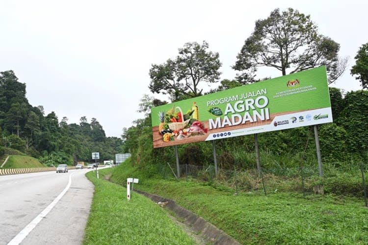 1 Panel Free Standing Billboard at Karak Highway KM41.8, Bentong, Pahang