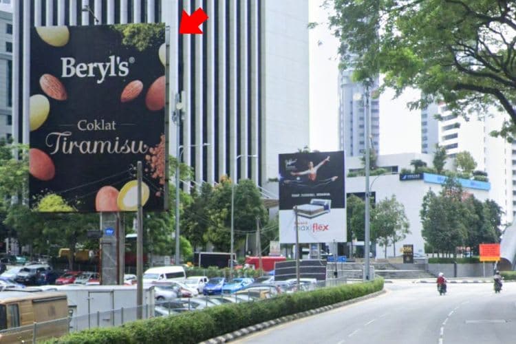 1 Sided Vertical Minipole Billboard at Jalan Ampang, Kuala Lumpur (from KLCC)