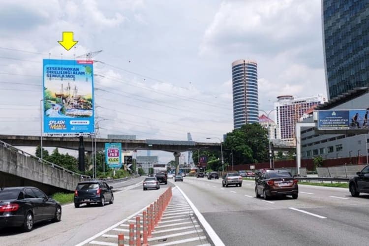 1 Panel Vertical Unipole Billboard at Federal Highway KM32.5, Petaling Jaya, Kuala Lumpur (beside Decathlon PJ)