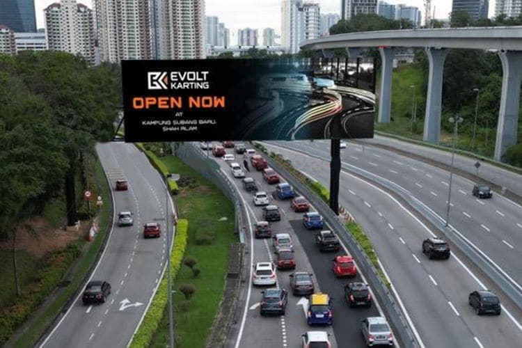 1 Sided Horizontal Digital Gantry Billboard at SPRINT Highway, Seksyen 17 / Eastin, Petaling Jaya, Selangor