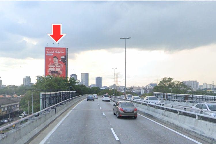 1 Sided Vertical Unipole Billboard at LDP Highway KM10.6, SS2 Taman Megah, Petaling Jaya, Selangor