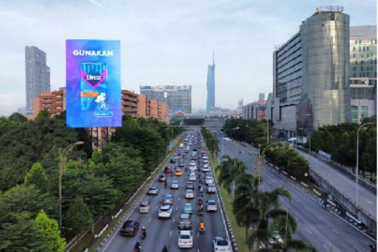1 Sided Vertical Digital Screen Billboard at Jalan Loke Yew, Kuala Lumpur (opposite Vivatel)