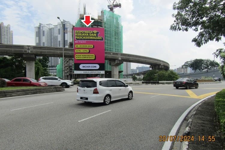1 Sided Vertical Minipole Billboard at Bulatan Pahang / Jalan Pahang, Kuala Lumpur