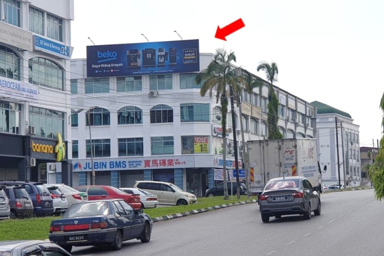 1 Sided Horizontal Wall-Banner Billboard at Jalan Pending, Kuching, Sarawak (Opposite Toyota Pending Kuching)