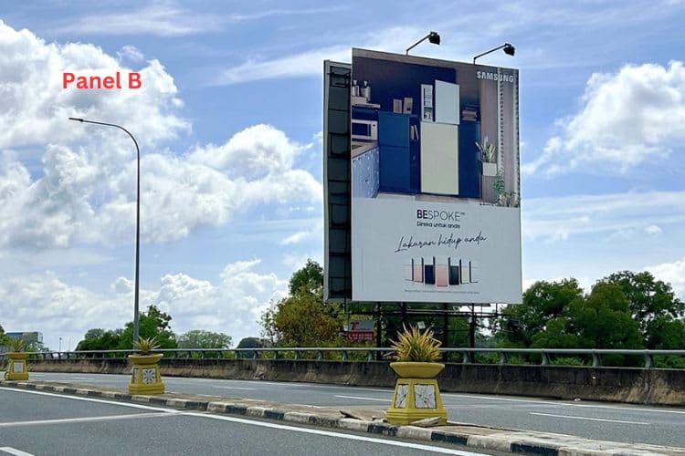 2 Sided Vertical Minipole Billboard at Alor Setar Selatan Toll Plaza, Alor Setar, Kedah
