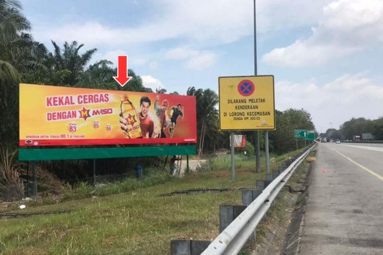 1 Panel Free Standing Billboard at NSE Highway KM74, Simpang Renggam, Johor