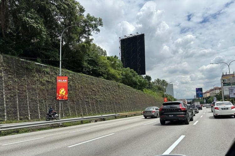 1 Panel Fixed Panel Street Bunting Billboard at Federal Highway, Petaling Jaya, Selangor (Kelab Golf Subang <->Bangsar South)