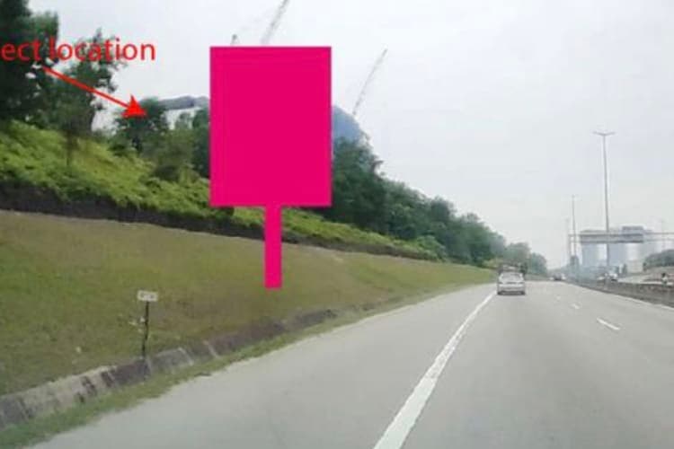 1 Sided Vertical Minipole Billboard at MEX P7.4, Cyberjaya, Putrajaya