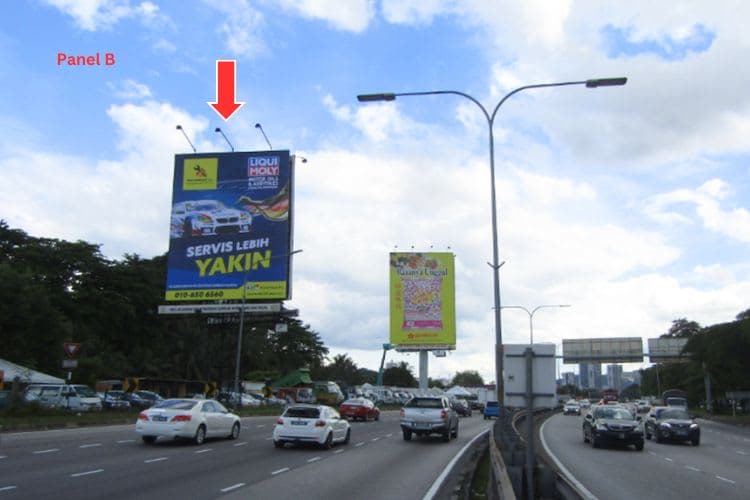 Vertical Unipole Billboard at MRR2 KM31.7, Ampang Jaya, Selangor (near Petron MRR2 Safari)