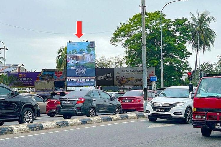 Vertical Minipole Billboard at Jalan Sultanah / Jalan Langgar, Alor Setar, Kedah (near Plaza Tol Alor Setar Utara)