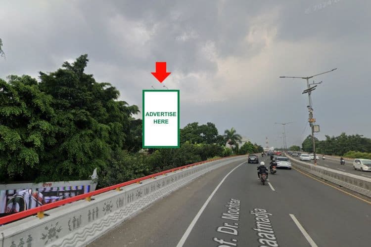 1 Panel Vertical FO (Flyover) Billboard at Jl. Cikapayang, Bandung, Jawa Barat 
