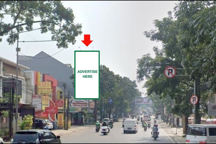Vertical Static Billboard at Jl. Pasirkaliki, Bandung, Jawa Barat  (view 2)