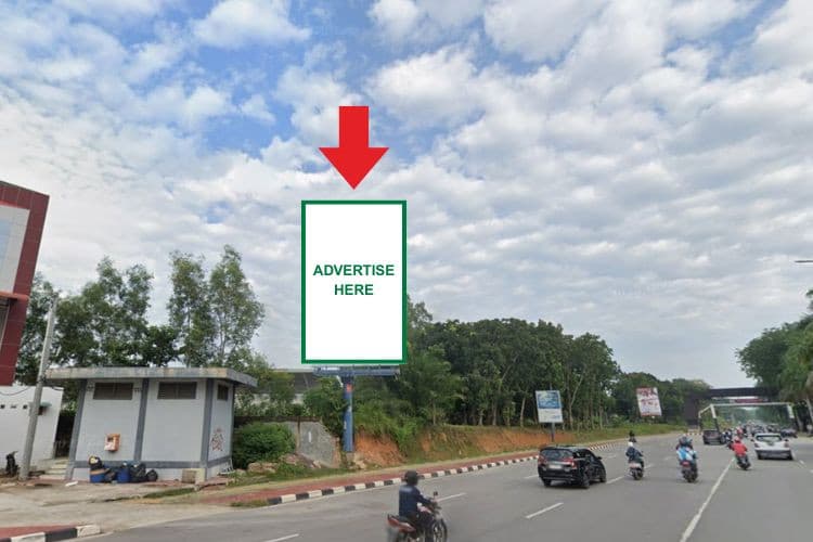 1 Panel Vertical Static Billboard at Jl RE Martadinata, Batam, Kepulauan Riau 