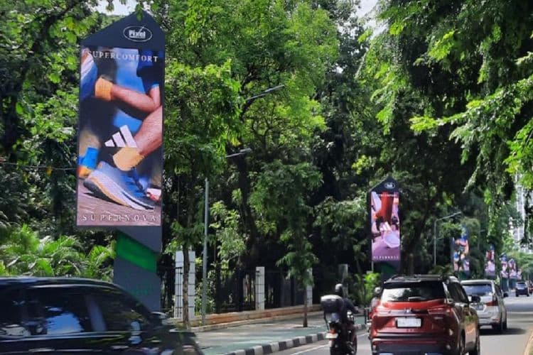 10 Panel Lamp Pole Billboard at Jl Asia Afrika, Jakarta Pusat, DKI Jakarta