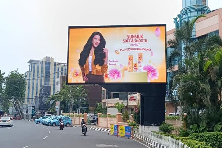 1 Panel Horizontal Videotron Billboard at Bundaran Simpang Lima, Semarang, Jawa Tengah  (near Mal Ciputra Semarang)