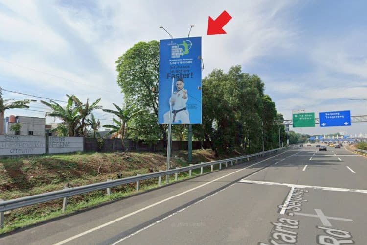 1 Panel Vertical Static Billboard at Jl. Tol Jakarta – Serpong, Tangerang, Banten (Nearby Toll Gate Pondok Ranji)