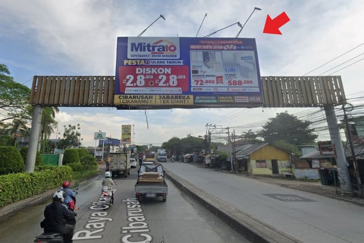 1 Sided Horizontal Bando Billboard at Jl. Raya Industri, Cikarang, Bekasi, Jawa Barat