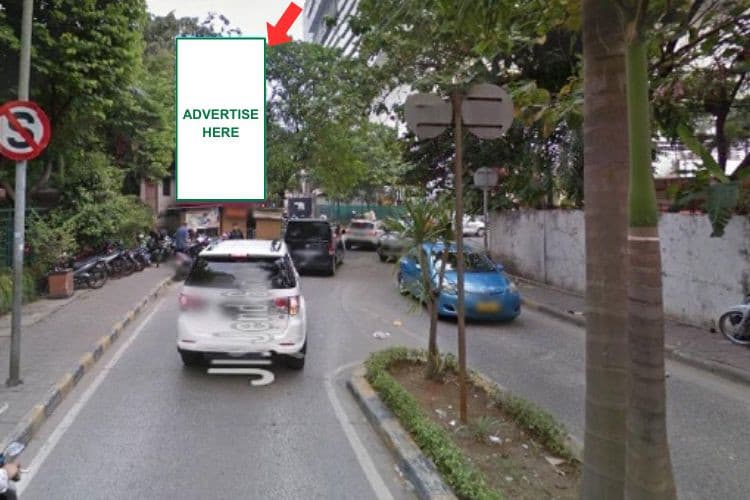 1 Panel Vertical Static Billboard at Jl. Jend. Sudirman, Jakarta Selatan, DKI Jakarta