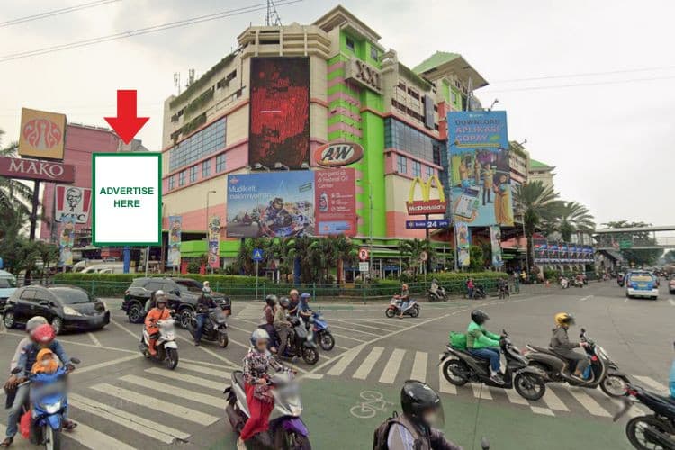 1 Panel Vertical Static Billboard di Jl. Mayjend Sutoyo, Kramat Jati, Jakarta Timur , DKI Jakarta  (Left)