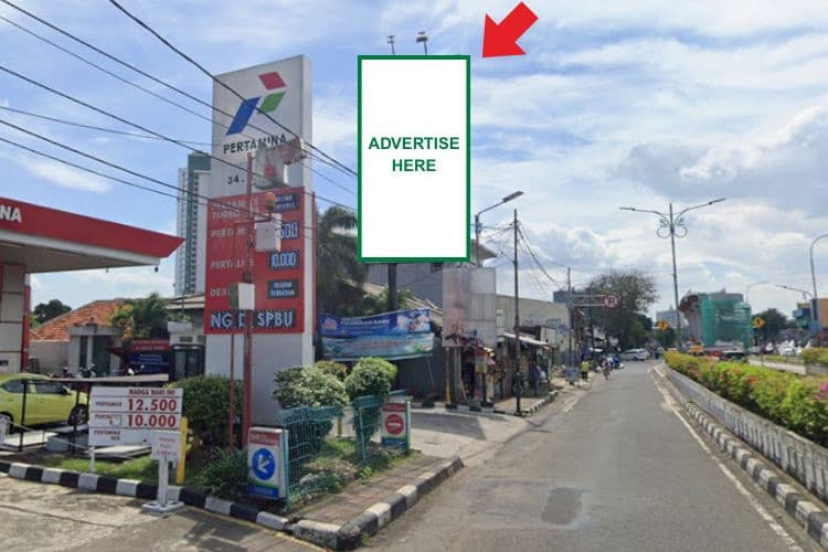 1 Panel Vertical Static Billboard at Jl. Pramuka, Senen, Jakarta Pusat, DKI Jakarta 