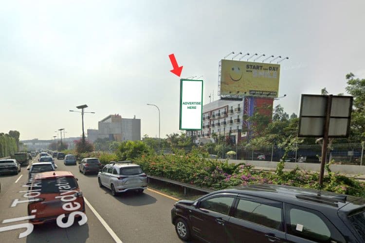 1 Panel Vertical Static Billboard at Jl. Tol Sedyatmo KM32+600, Tangerang, Banten