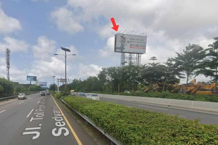 1 Panel Horizontal Static Billboard at Jl. Tol Sedyatmo KM29+300, Tangerang, Banten (towards Jakarta)