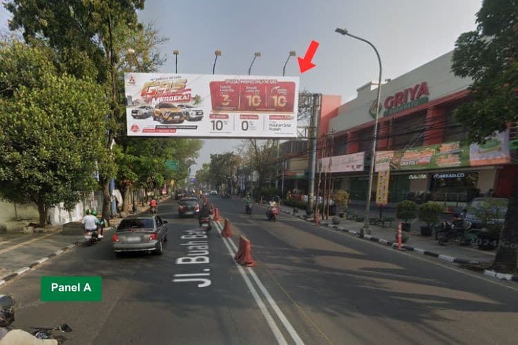 2 Sided Horizontal Bando Billboard at Jl. Buah Batu, Bandung, Jawa Barat  (near Griya Buah Batu)
