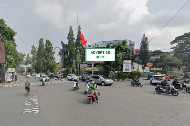 1 Panel Horizontal Videotron Billboard at Jl. Ir. H. Juanda - Simpang Dago, Bandung, Jawa Barat