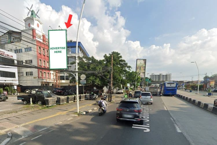 1 Panel Vertical Static Billboard at Jl. Raya Jatinegara Raya Timur, Kampung Melayu, Jakarta Timur , DKI Jakarta  (near Holland-Bakery)