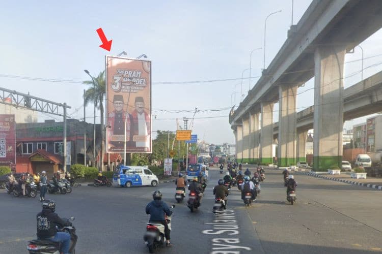 1 Panel Vertical Static Billboard at Jl. Yosudarso, Jakarta Utara, DKI Jakarta