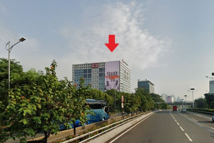 1 Panel Vertical Videotron Billboard at Jl. Letjen S. Parman, Jakarta Barat, DKI Jakarta 