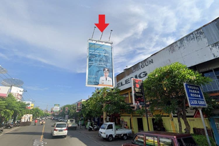 1 Panel Vertical Baliho Billboard at Jl. Diponegoro, Singaraja, Bali 