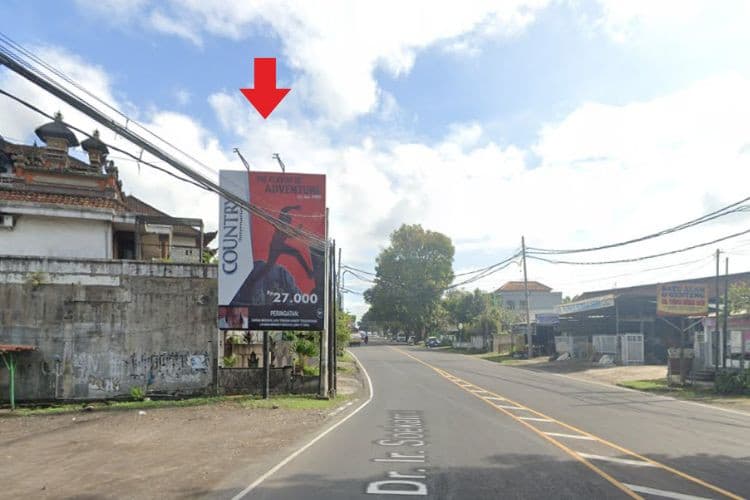 1 Panel Vertical Baliho Billboard at Jl. Dr. Ir. Soekarno, Tabanan, Bali 