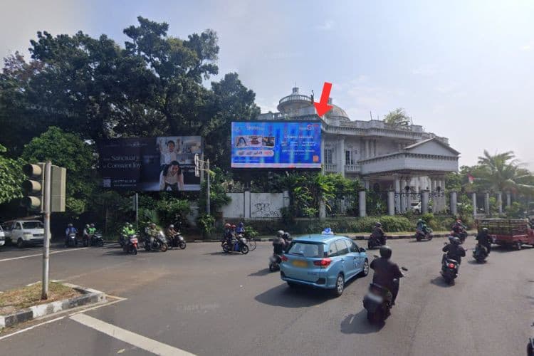 1 Panel Horizontal Videotron Billboard at Bundaran Pondok Indah, Jakarta Selatan, DKI Jakarta