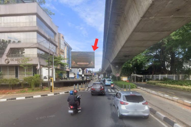 1 Panel Horizontal Videotron Billboard at Jl. Wolter Monginsidi, Jakarta Selatan, DKI Jakarta  (near GC Aesthetic Clinics)