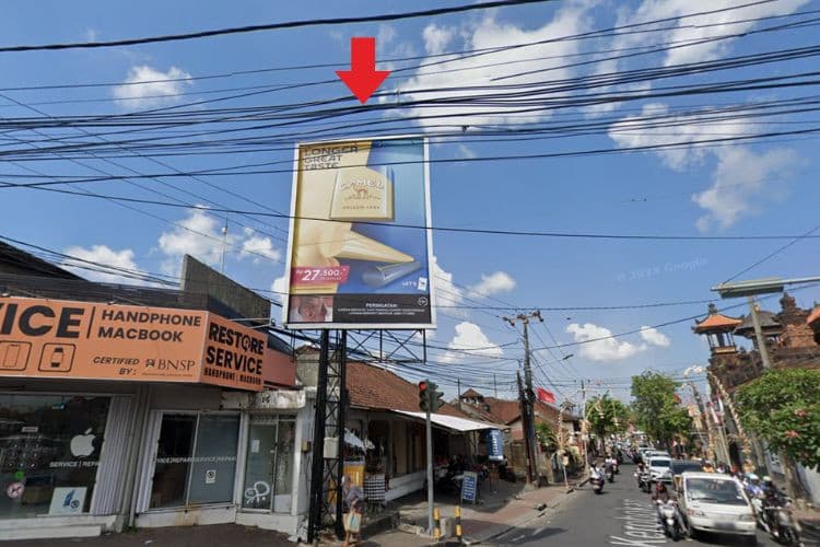 1 Panel Vertical Static Billboard at Jl. Raya Kerobokan, Badung, Bali 