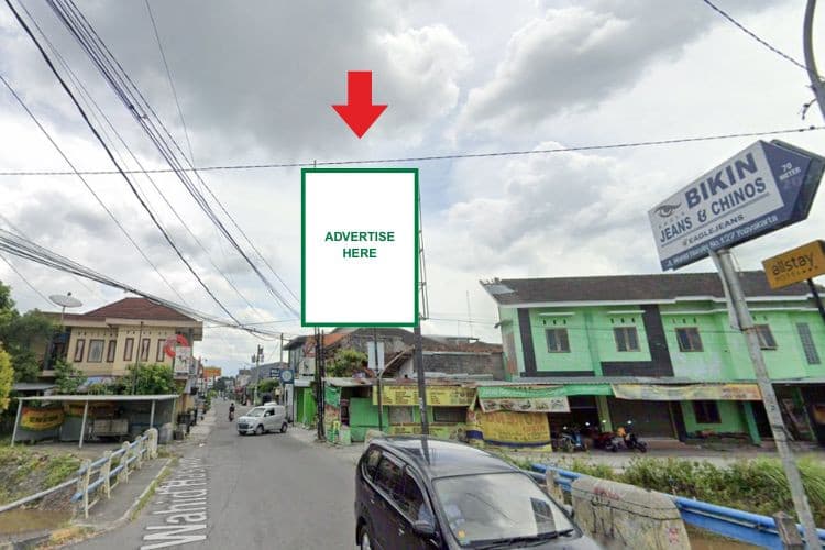 1 Panel Vertical Static Billboard at Jl. Wahid Hasyim, Yogyakarta, Daerah Istimewa Yogyakarta 